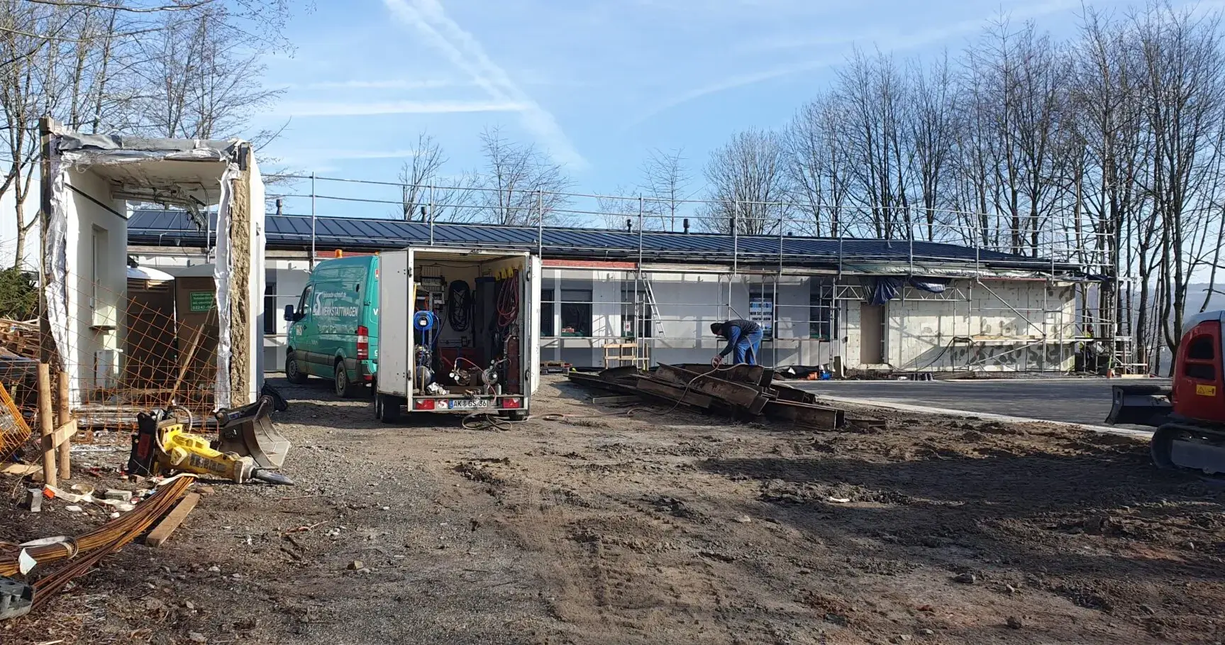 Feuerwehr Lüdenscheid in Modulbauweise – Baufortschritt außen (28.03.2023)