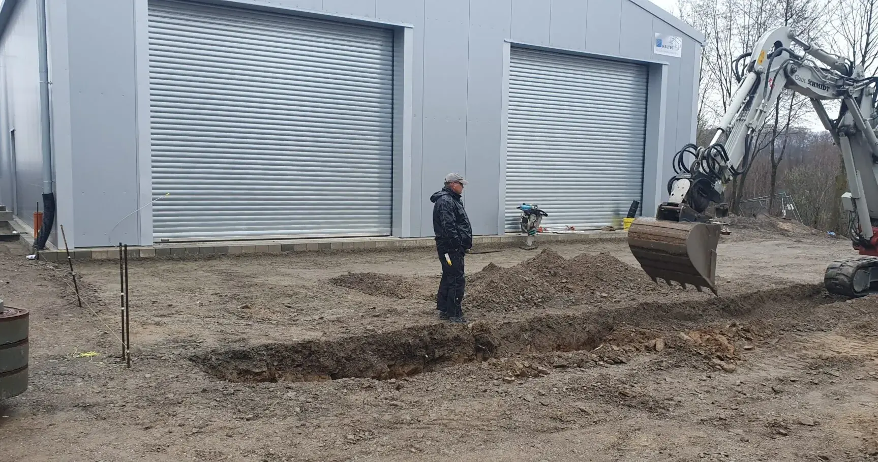 Feuerwehr Lüdenscheid in Modulbauweise – Modul der Fahrzeughalle (12.04.2023)