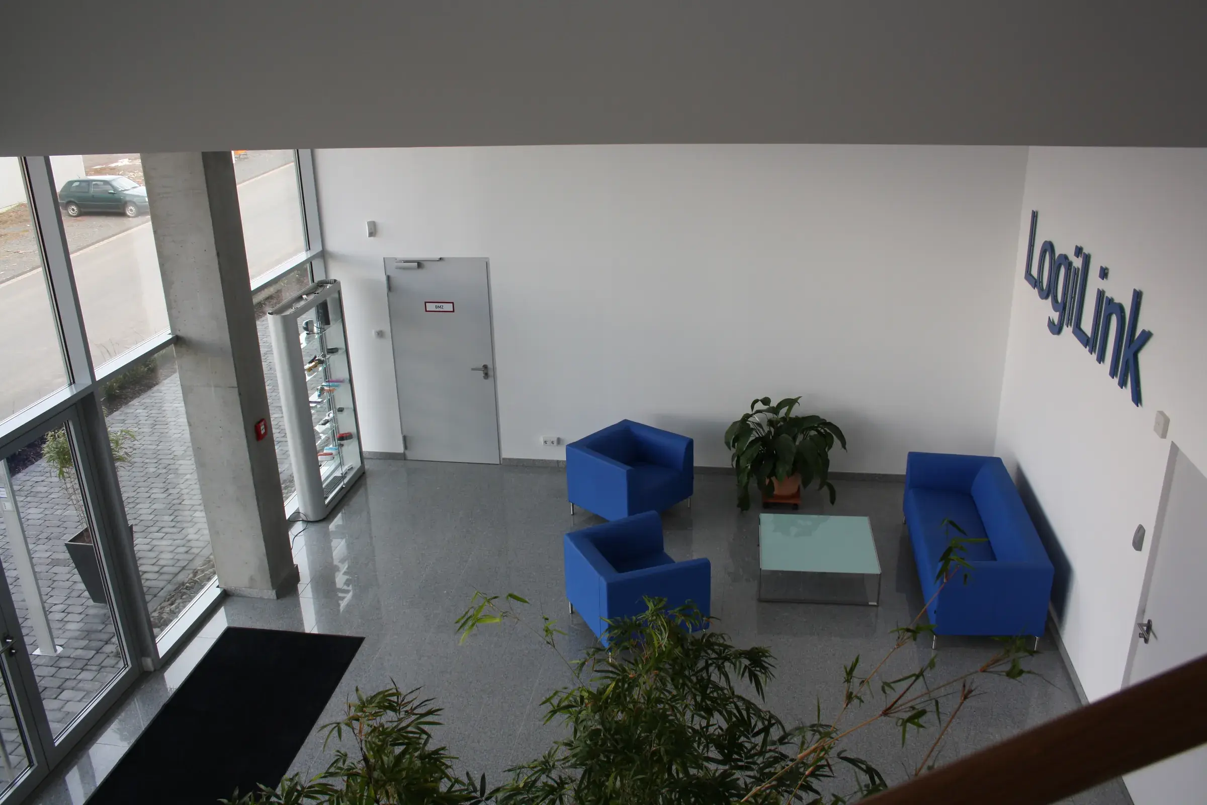 LogiLink, Lüdenscheid – Empfang