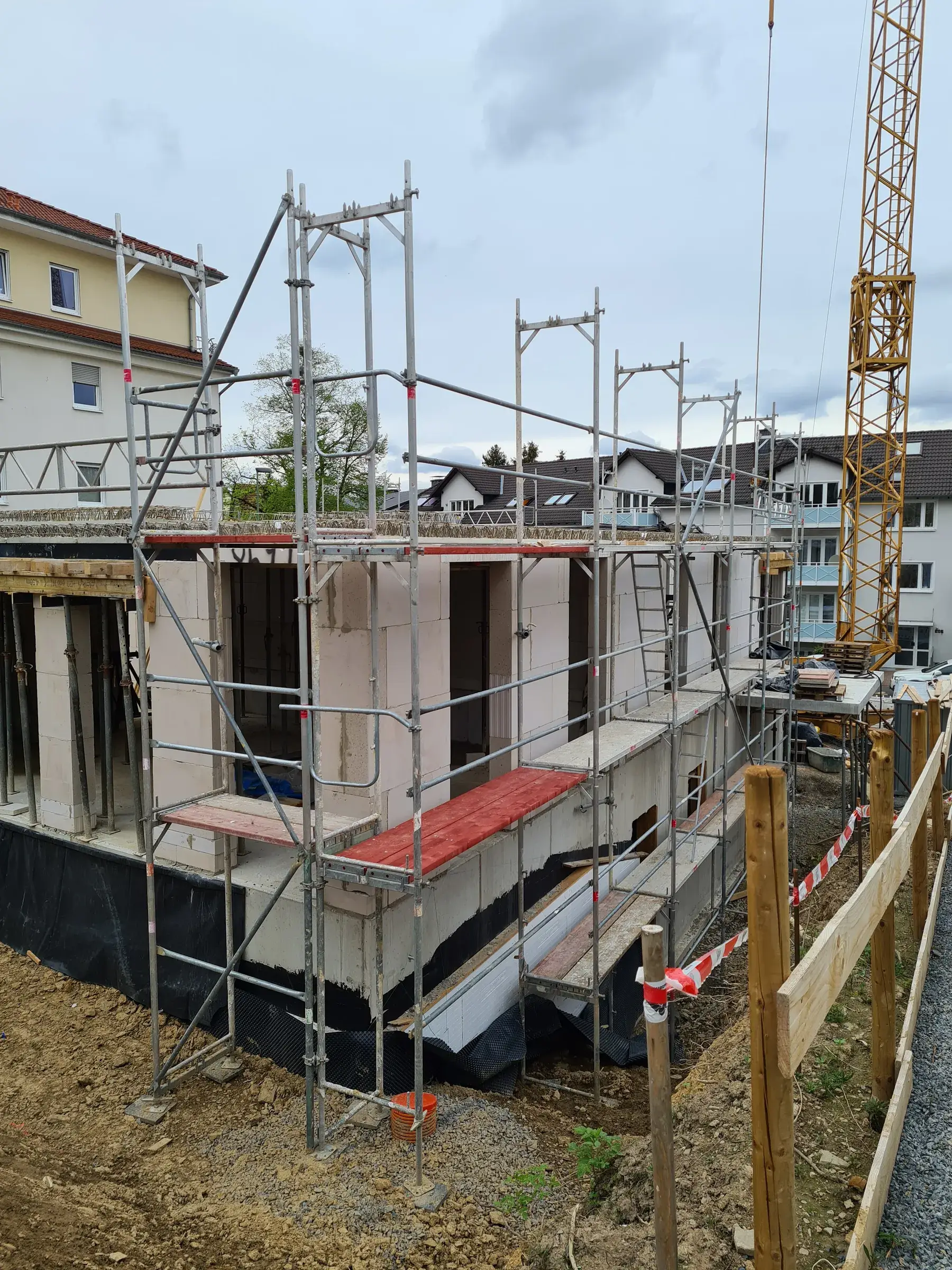 Mehrfamilienhaus, Lüdenscheid – Rohbau eingerüstet