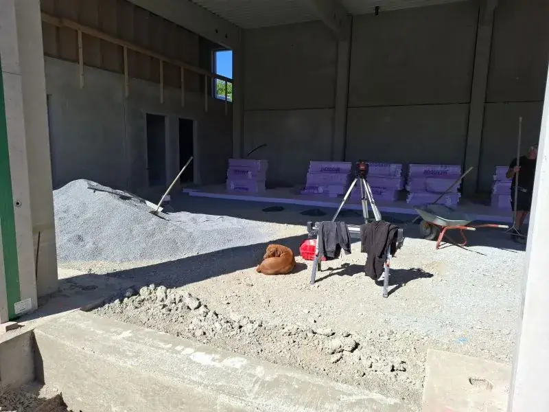 Neubau NEF-Rettungswache – Dämmung des Hallenbodens