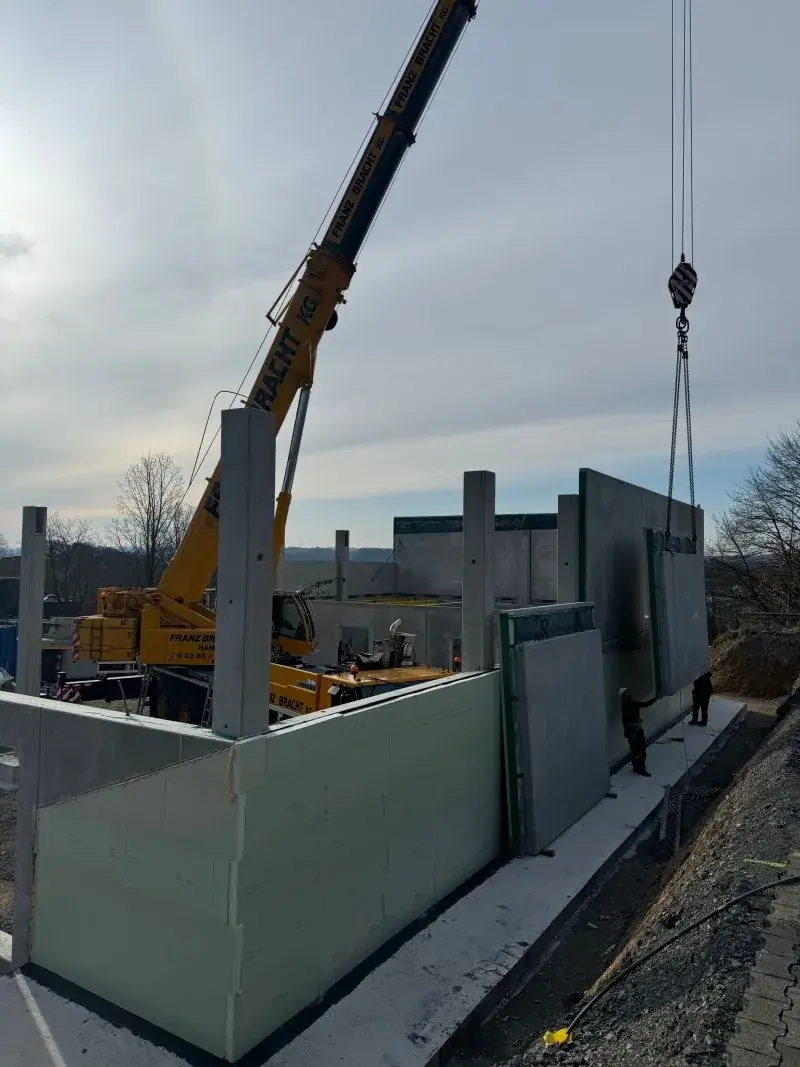 Neubau NEF-Rettungswache – Wände der 2. Ebene