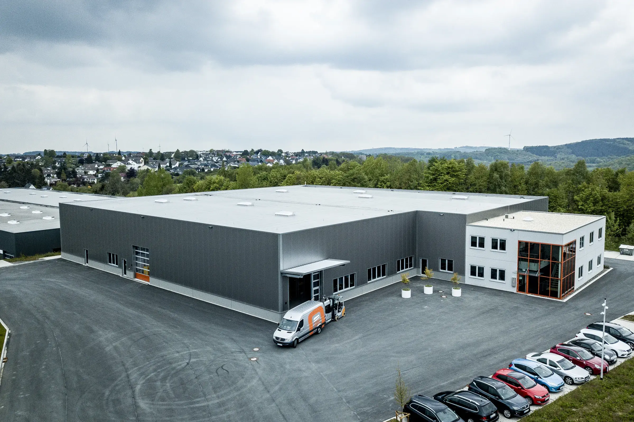 Radolid, Schalksmühle – Luftbild des Betriebsgeländes